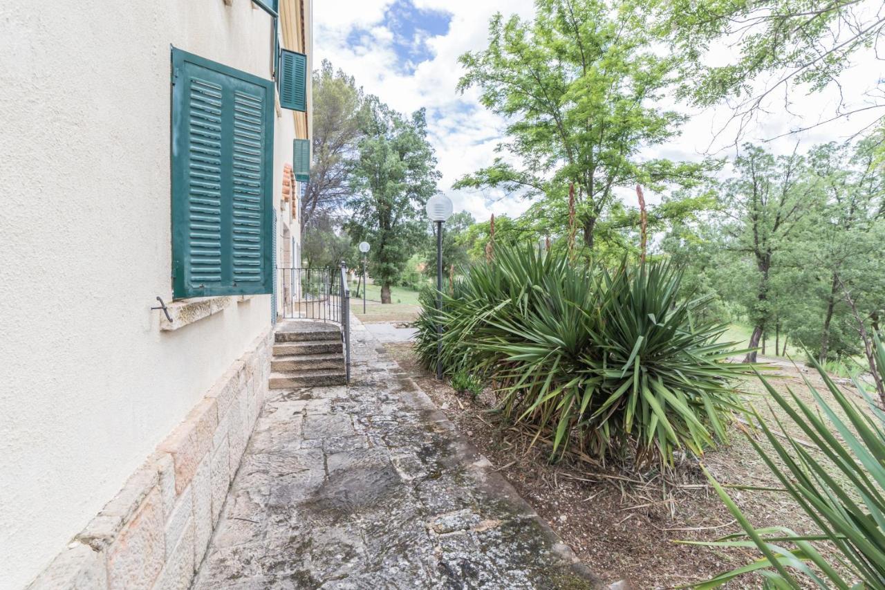 Apartamentos Rurales El Colvillo Trillo Exterior photo